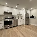 1-Bedroom Apartment Downtown Toronto